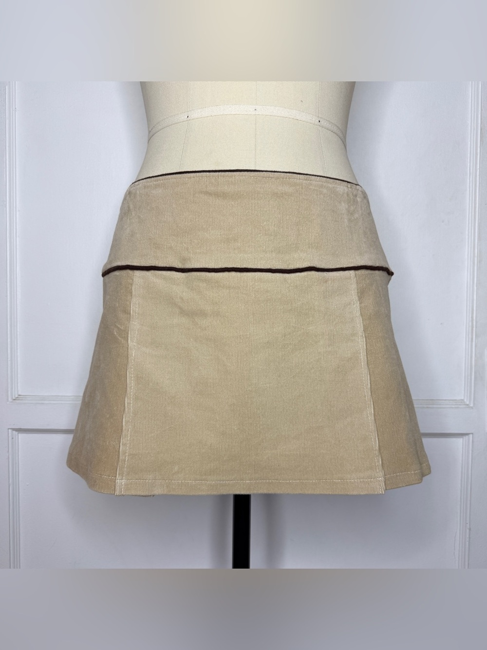Beige corduroy mini skirt